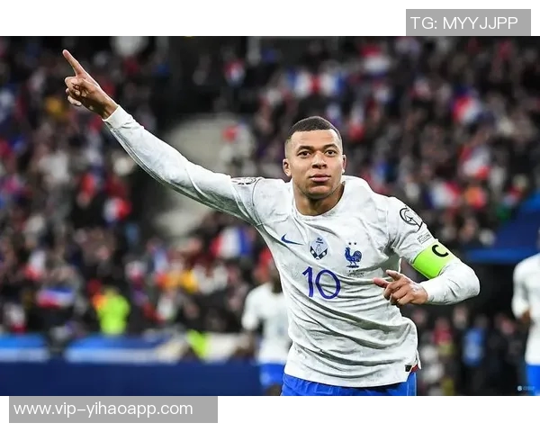 姆巴佩今日独自在健身房训练明日将评估出战西超杯的可能性